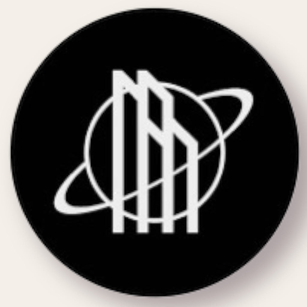 A 500ml Canof Beer from Makemake - Strata Universe | DIPA - available from Grunting Growler Craft Beer)